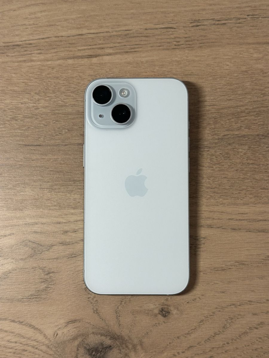 Apple Telefoni cellulari / Smartphones: IPHONE 15 – Nuovo (secondo la descrizione) da Cointrin venduto da res_nvs8 1