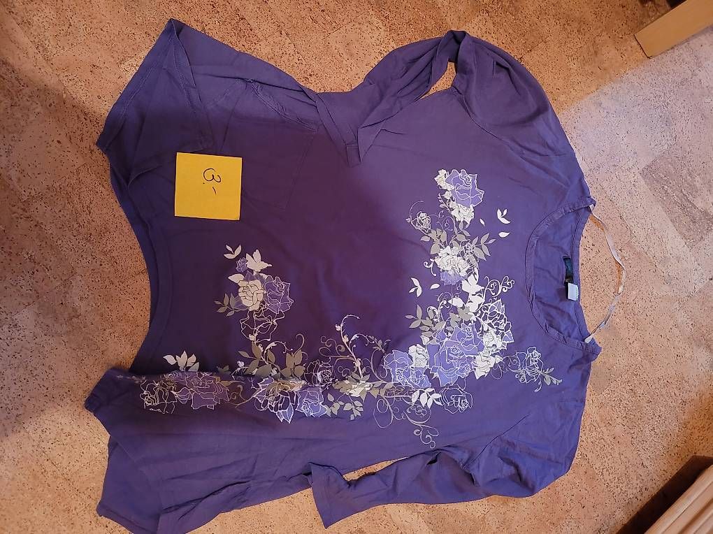 T-shirts: Langarm Shirt Gr.48 – D'occasion à Iseltwald par Bone011 2