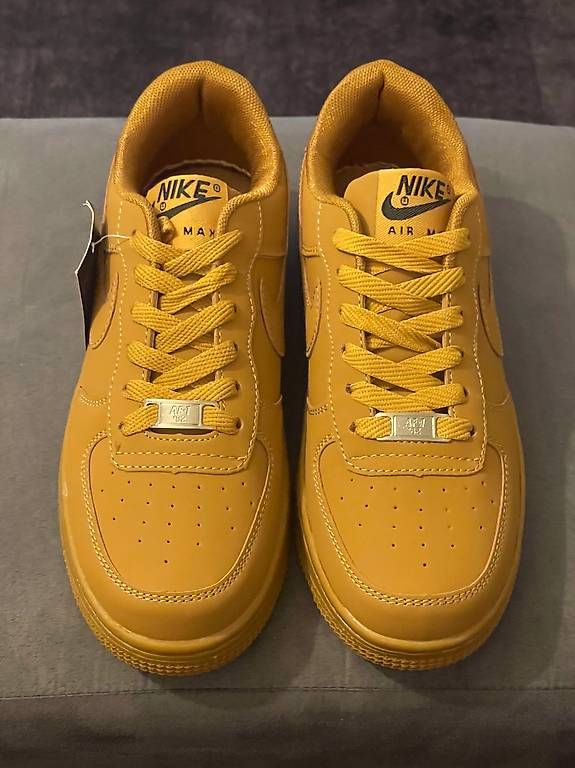 Herrenschuhe: Nike Air Force taille 39 – Neu und originalverpackt aus Bussigny von ped_tcp6 1