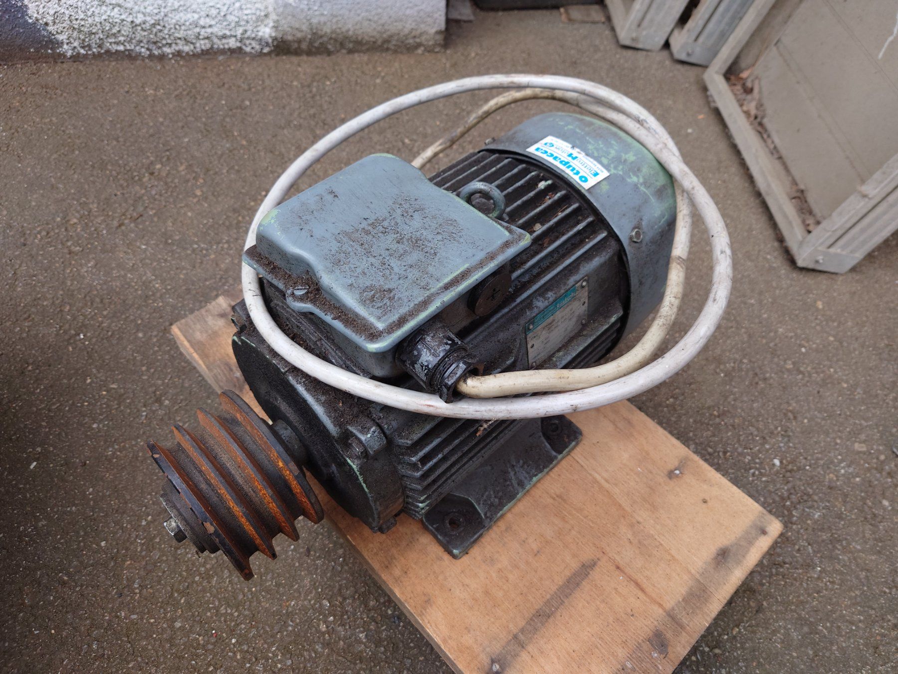 Moteurs: AC Motor 7.5kW – D'occasion à Bellinzona par div_9nkx