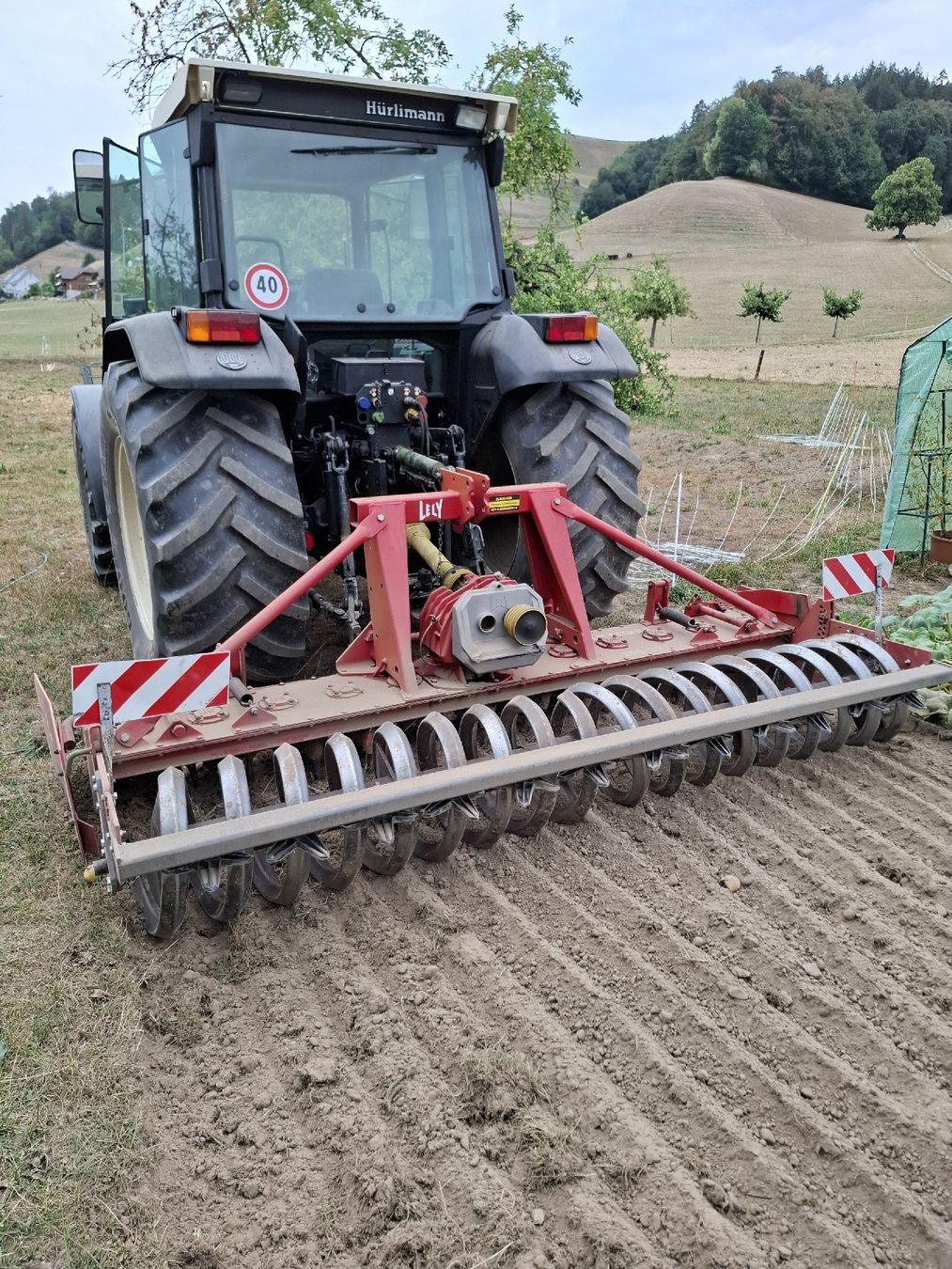 Lely Tutte le macchine: Kreiselegge Lely 300-22 – Usato da Lützelflüh venduto da perry11 6