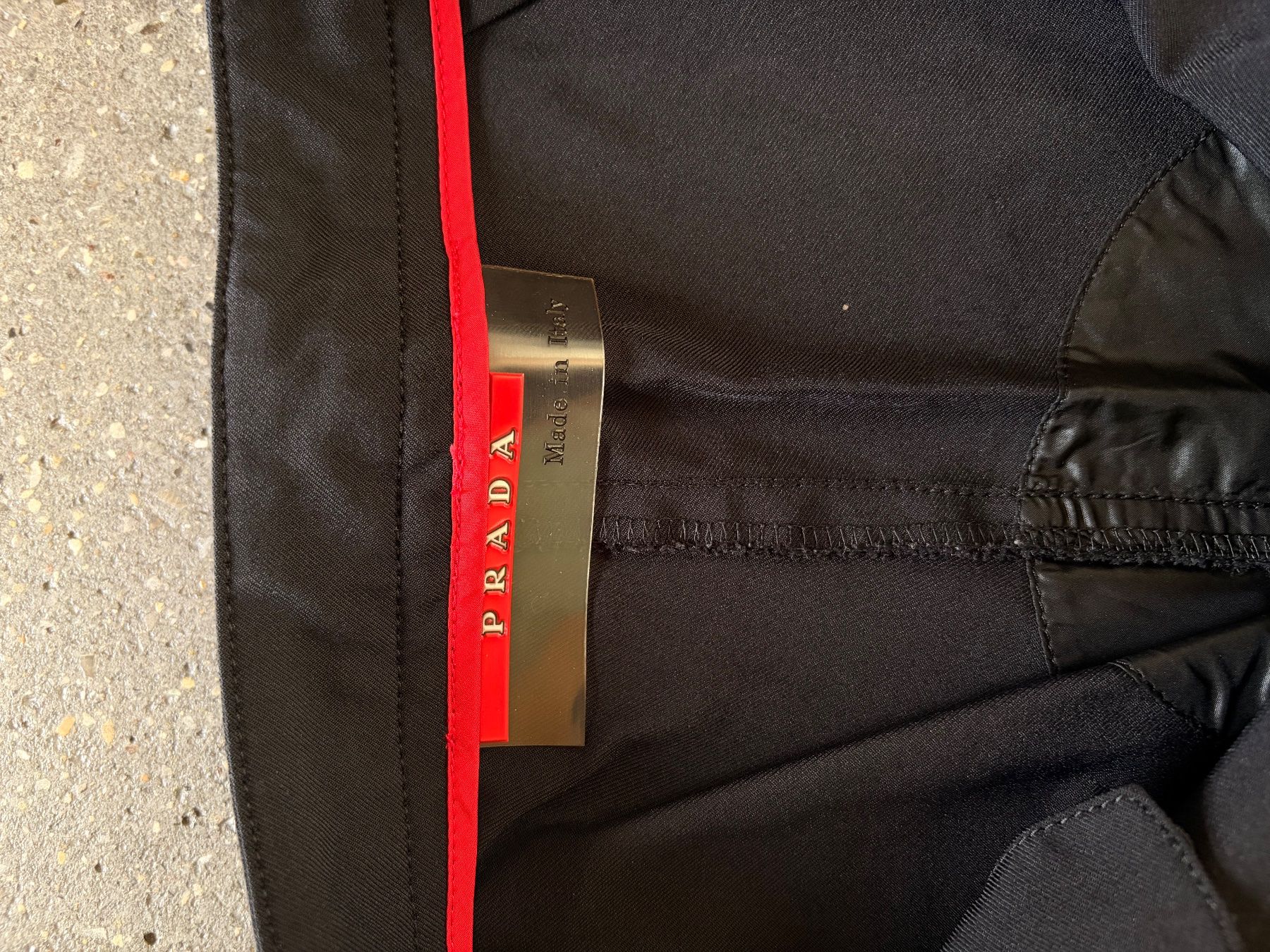 Prada Pantaloni: Prada Sport Hose Gr. 40 – Usato da Zürich venduto da iva_d2rv 3