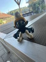 Schlumpf Figur gelb Hut guter Zustand