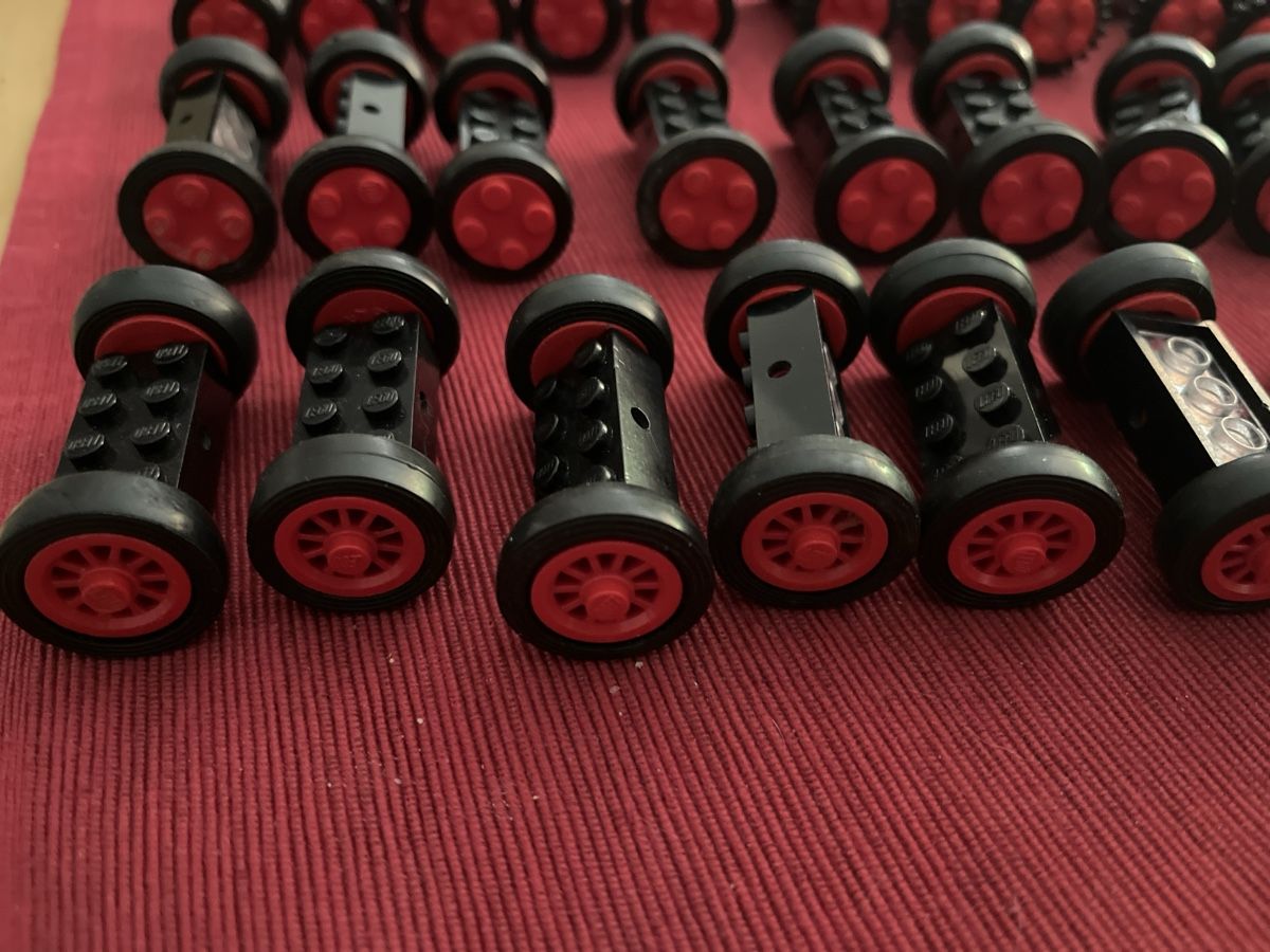 Lego Giocattoli: Lego Achsen Vintage 32 Stück – Usato da Neuenhof venduto da Pixeline 1