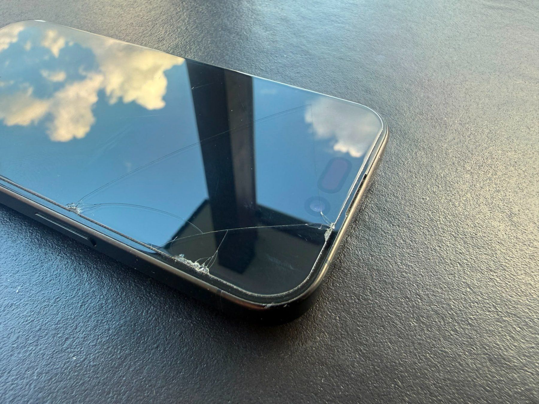 Apple Handys / Smartphones: iPhone 15 Pro | 256GB | BLACK | TOP ZUSTAND – Gebraucht aus Seuzach von Chris1979 2