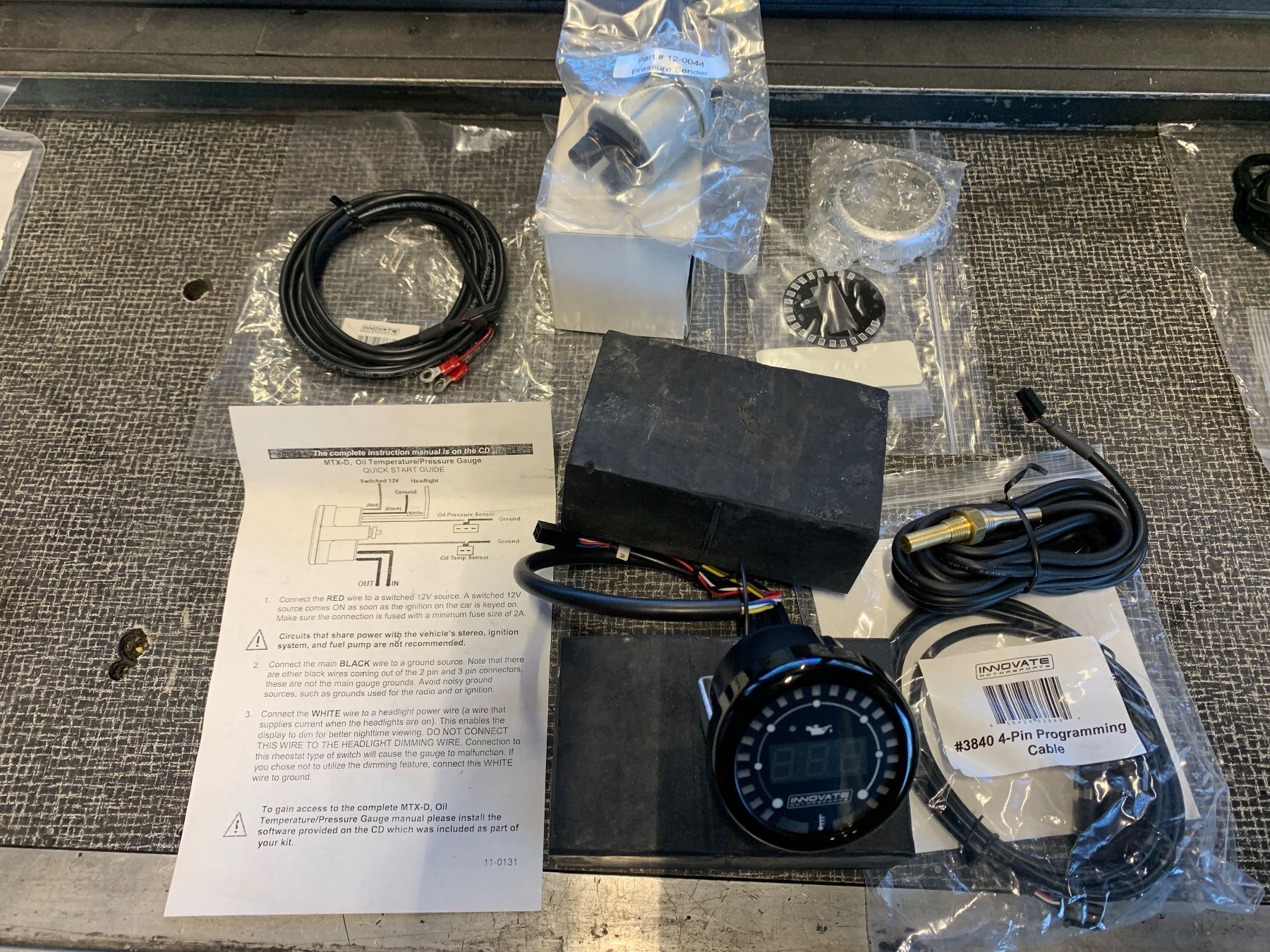 Componenti elettronici: Zusatzinstrumente Wasser+Oeltemp-Oeldruck-Batterie-Lambda – Nuovo (secondo la descrizione) da Bettlach venduto da Mondial8 8
