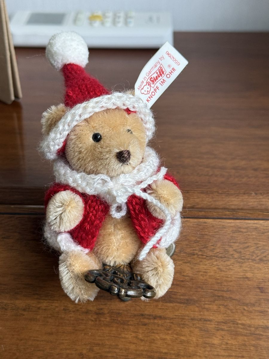 Steiff Jouets: Bär von Steiff 1996 Weihnachtsbaum Bär – Neuf avec emballage d'origine à Mumpf par A_B_E 1