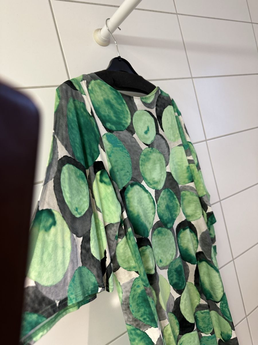 Vestiti: Damen Wunderschöne Kleid Grösse 36:38 – Nuovo (secondo la descrizione) da Basel venduto da Ivana_4 2