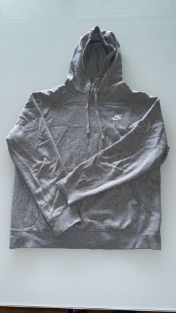 Pull Nike gris