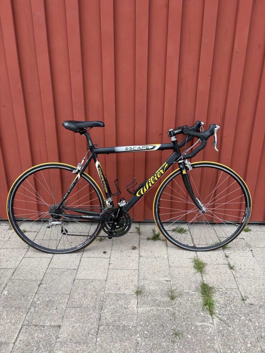 Velos: Wilier Escape Rennrad "Competition" schwarz – Gebraucht aus Rafz von Ra_wi89