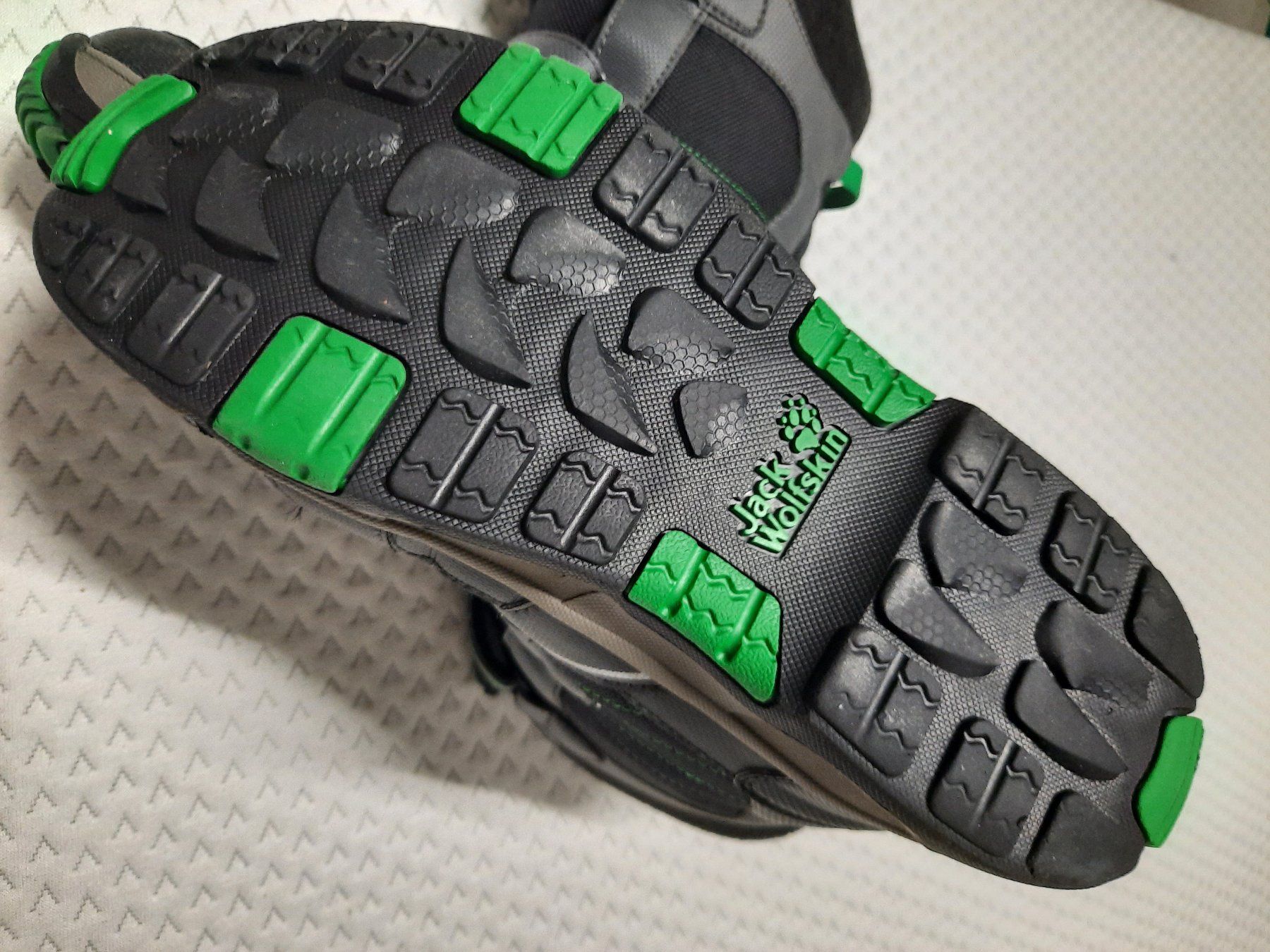 Jack Wolfskin Scarpe per ragazzi: Winterschuhe Jack Wolfskin Gr. 38 – Usato da Rothrist venduto da Ellie 1