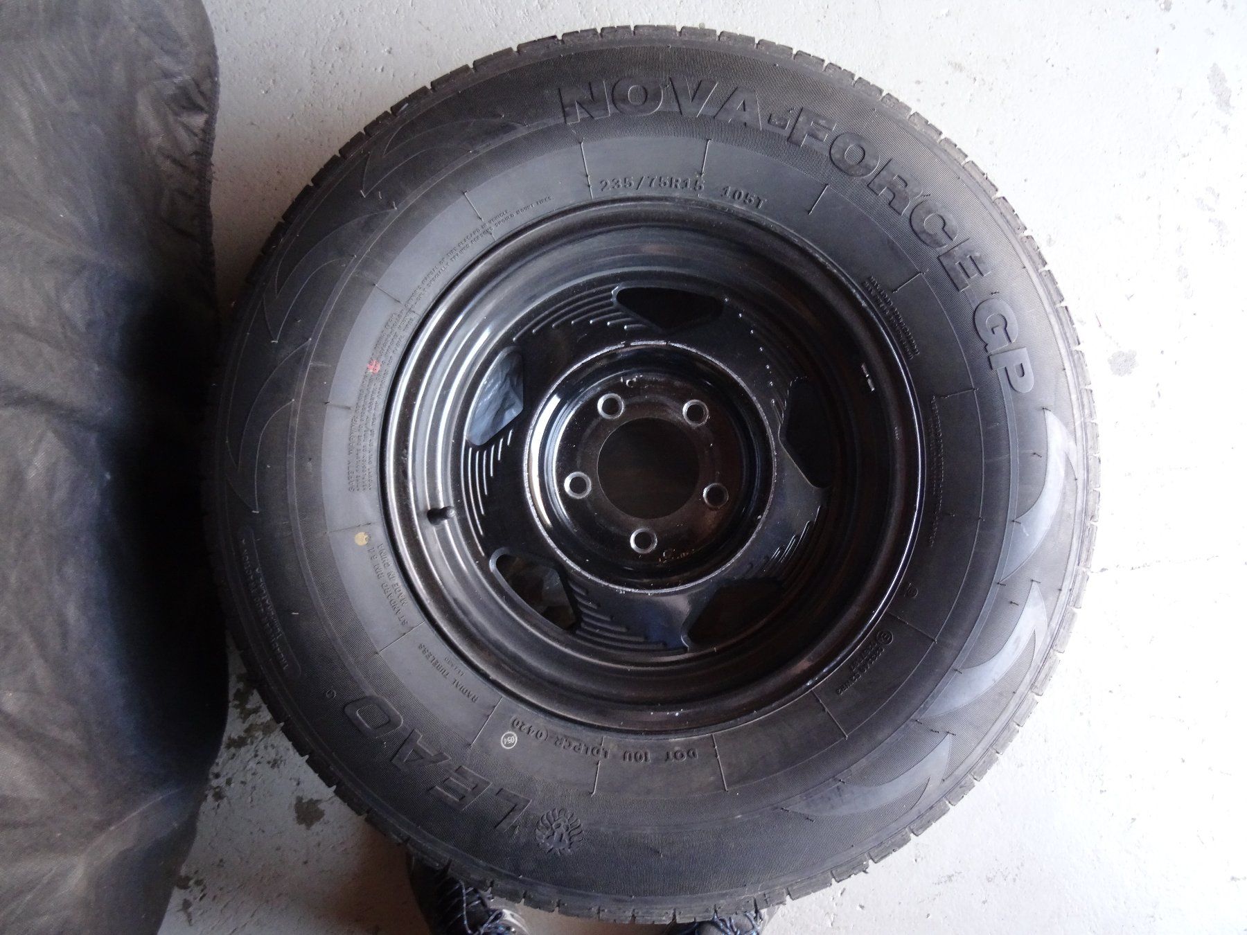 Dodge Pneumatici & Ruote complete: DODGE Durango, Escalade, CENTER LINE VAN, evtl. RAM 1500, – Usato da Niederbipp venduto da mission55impossibile 2