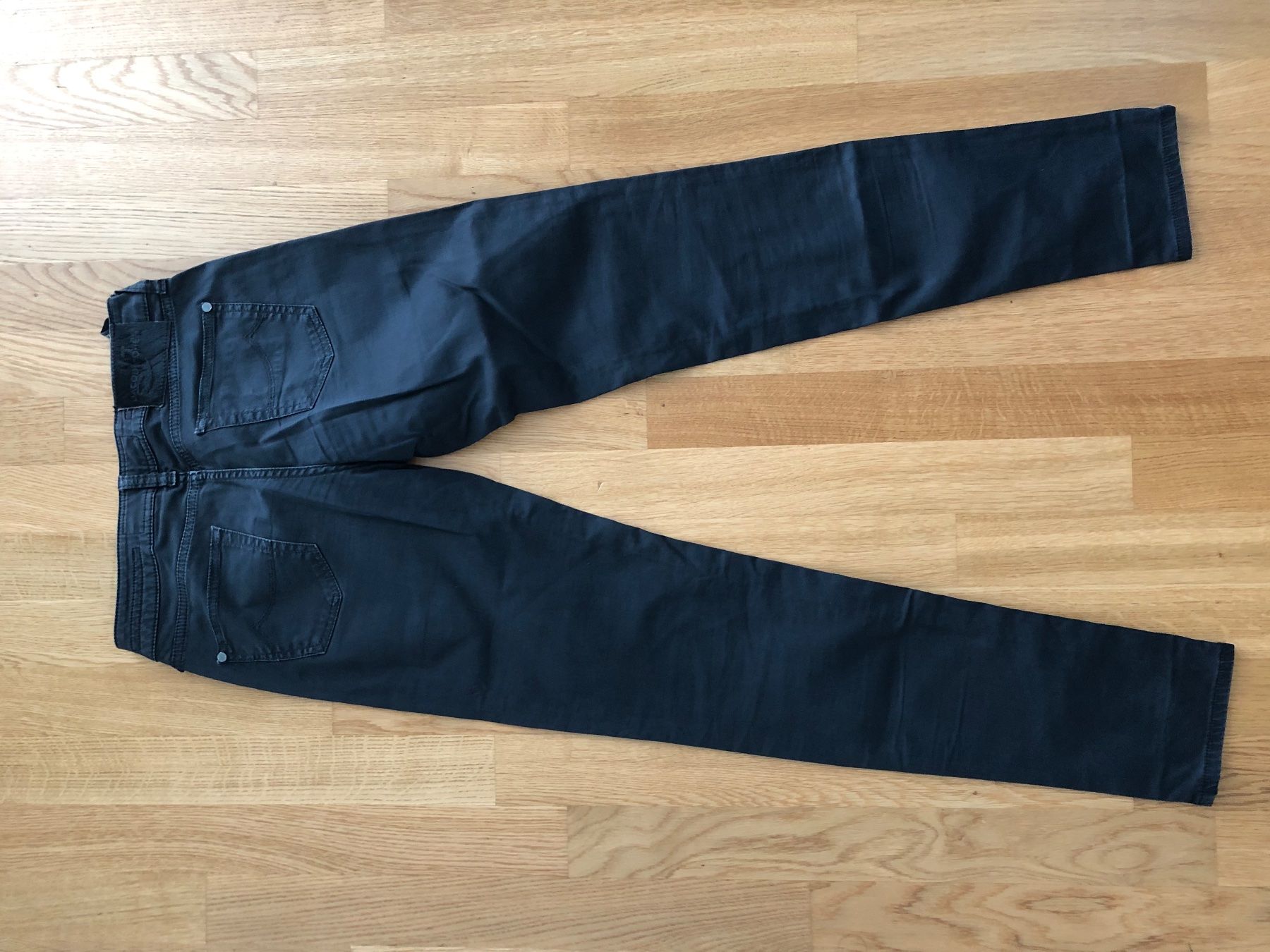 Jeans: Jacob Cohen schwarze Jeans – Usato da Duebendorf venduto da tom_lp2m 2