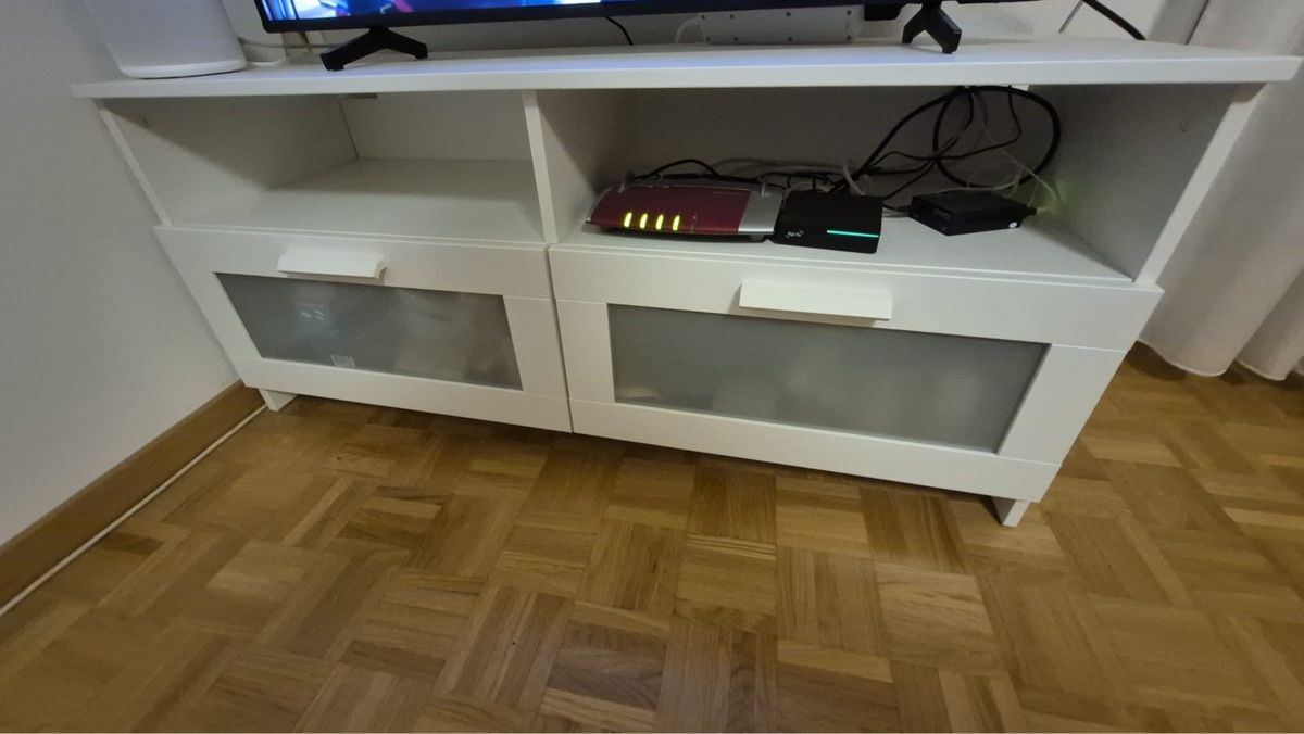 Ikea Mobili TV: Weisser IKEA TV-Möbel – Usato da Zürich venduto da zrh_ch