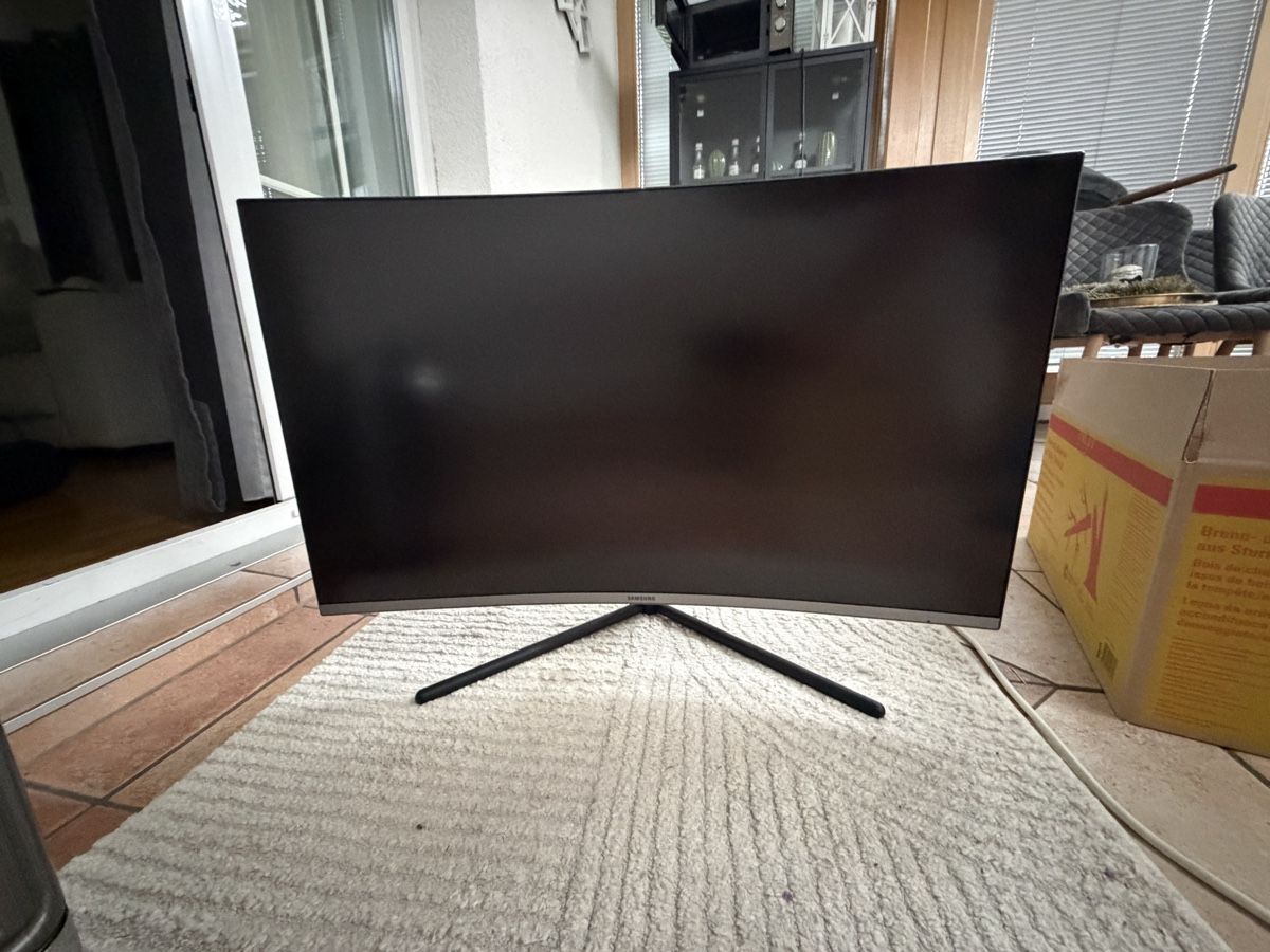 Monitore: Samsum monitor – Gebraucht aus Busswil BE von FLURIBOY1