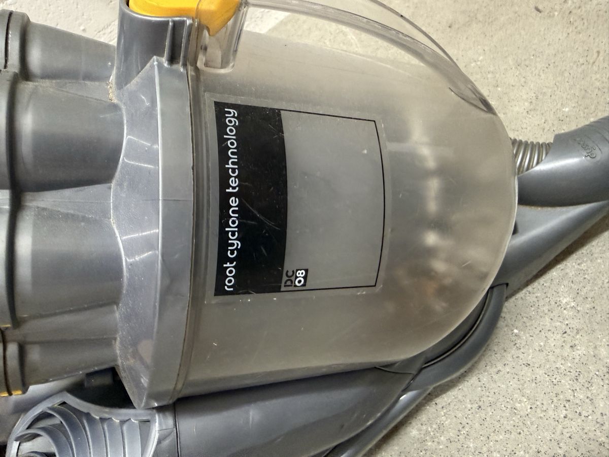 Dyson Aspirapolveri & Accessori: Dyson DC08 Staubsauger – Usato da Wabern venduto da RR50mono 3