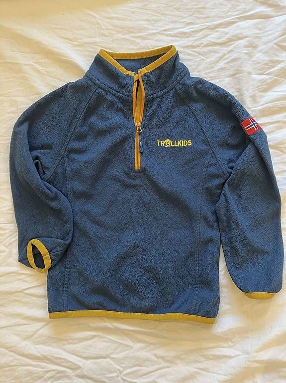 Maglioni & Felpe: Trollkids Fleecepulli 110 – Usato da Zürich venduto da Sina1899