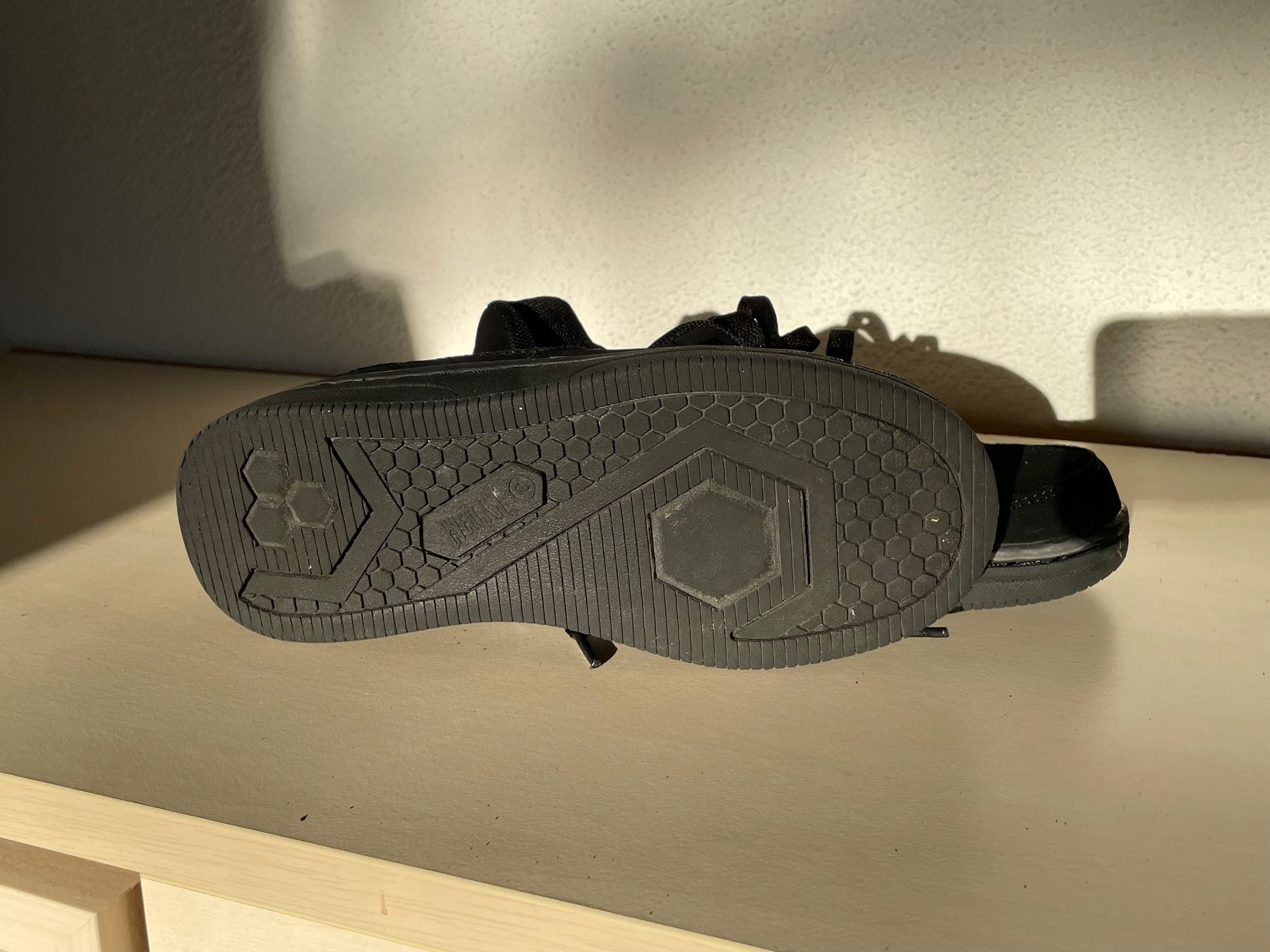 Scarpe per ragazzi: Schuhe, Grösse 35, Everlast, schwarz – Usato da Seengen venduto da swossi 1