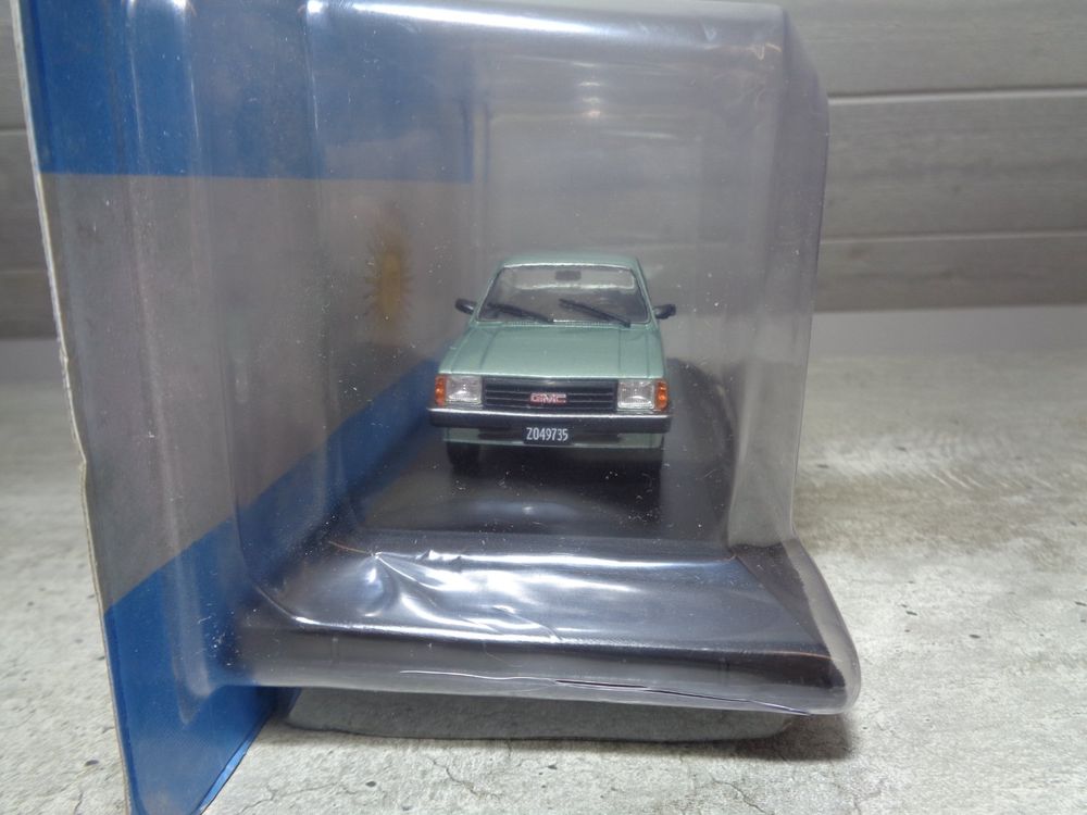 Salvat 1:43 Classic Car GMC Chevette 1992 3