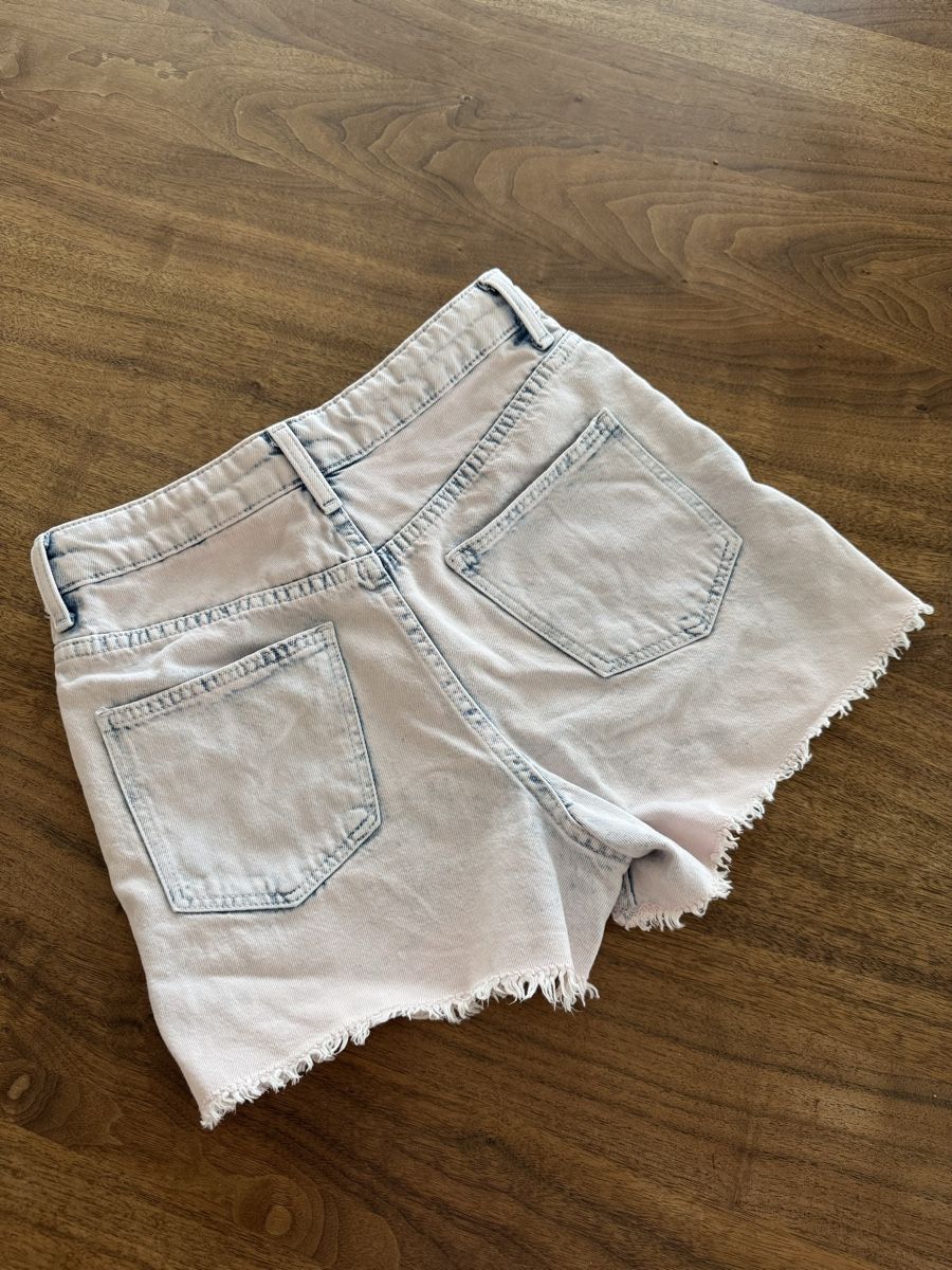 Hosen: Jeans-Short von H&M, Gr. 146 – Gebraucht aus Niederhasli von Mfallegger 1
