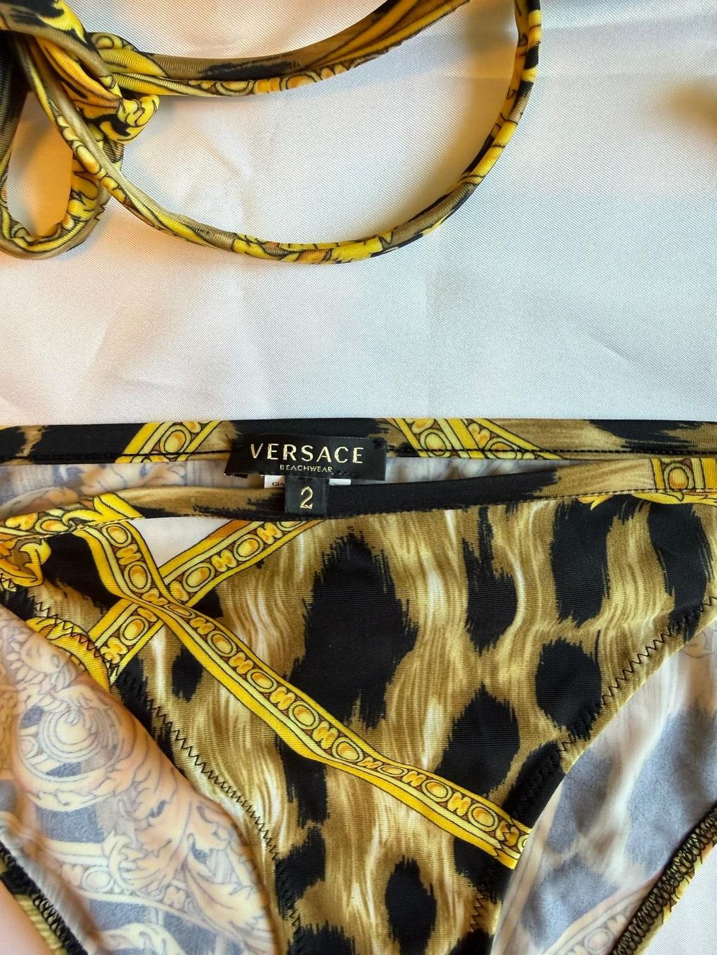 Versace Costumi da bagno & Bikini: Neuwertiger Versace Bikini in Gr. 2 (EU 36) – Usato da Oberarth venduto da SSS. 8