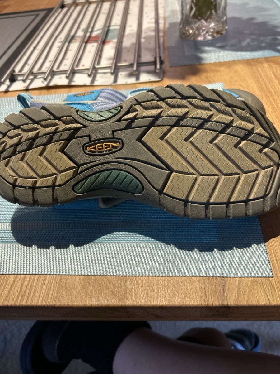 Keen Herrenschuhe: Keen Sandalen blau Grösse 39 – Gebraucht aus Davos Wolfgang von Mogli2.0 2
