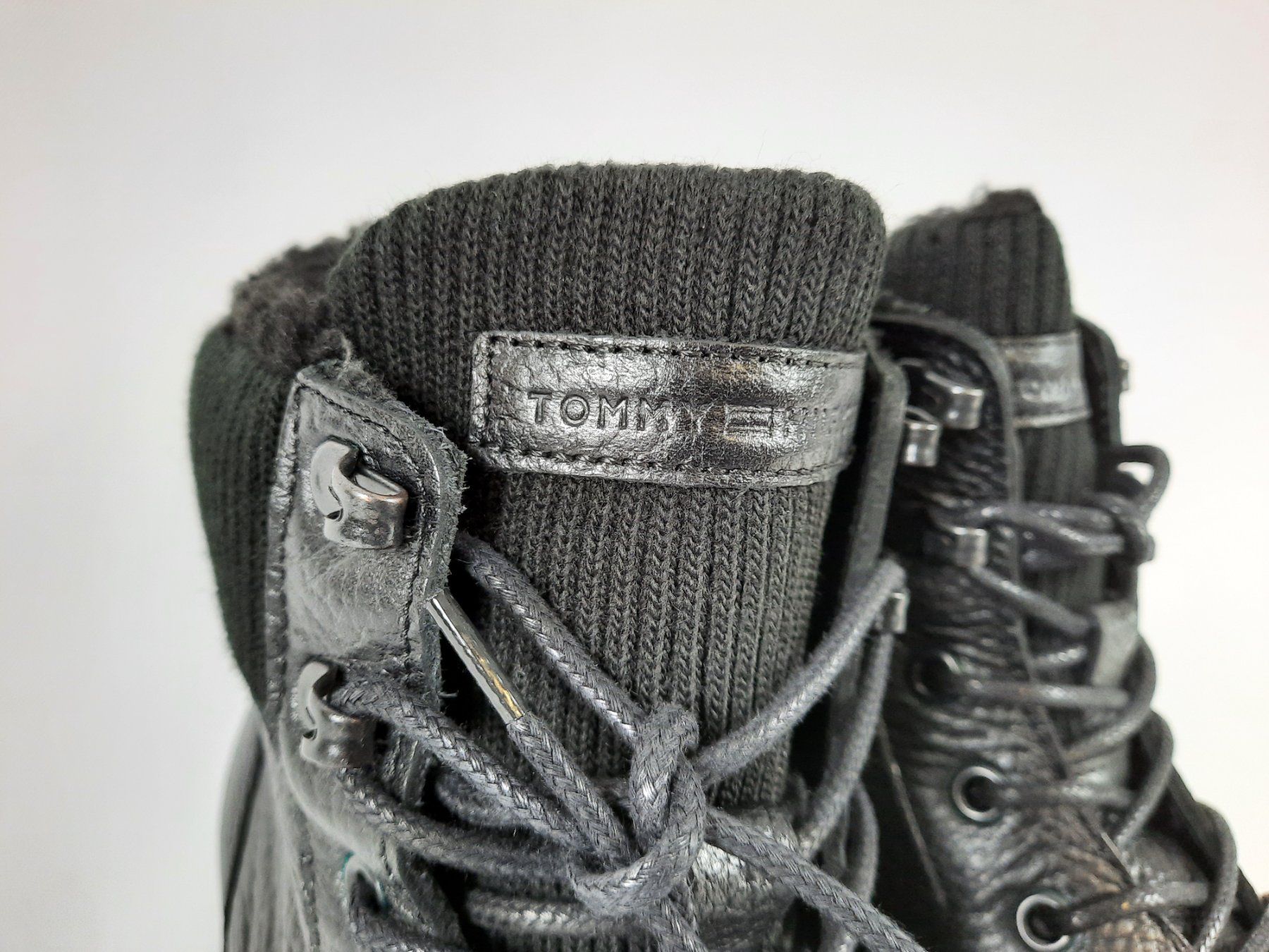 Tommy Hilfiger Scarpe da uomo: TOMMY HILFIGER Herrenschuh Gr.44 schwarz – Nuovo (secondo la descrizione) da Beinwil am See venduto da Restwert_Beinwil 4