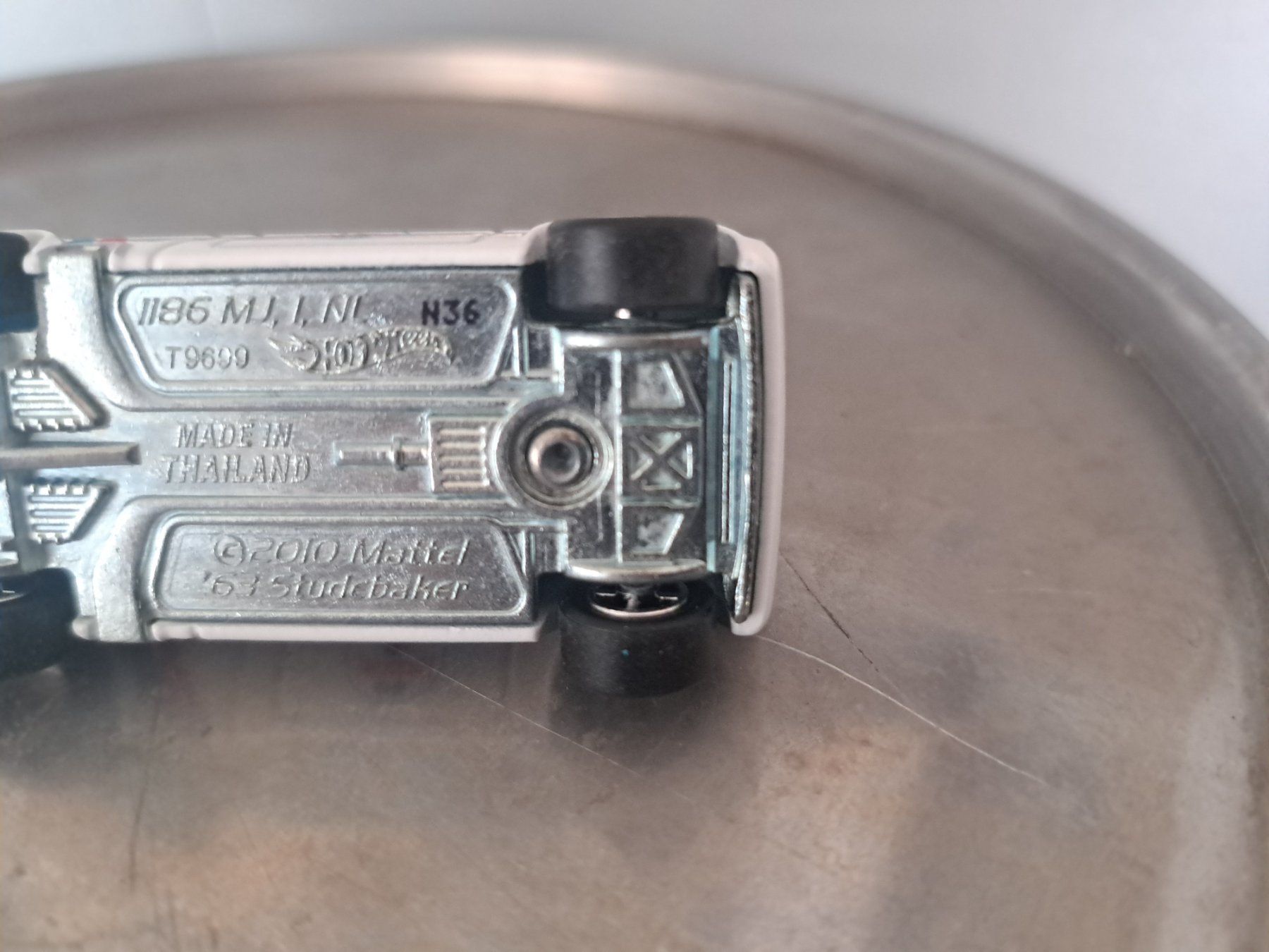 Hot Wheels Modellini d'auto: Hot Wheels Premium Valvoline Studebaker – Nuovo (secondo la descrizione) da Emmenbrücke venduto da bikesandmore75 4
