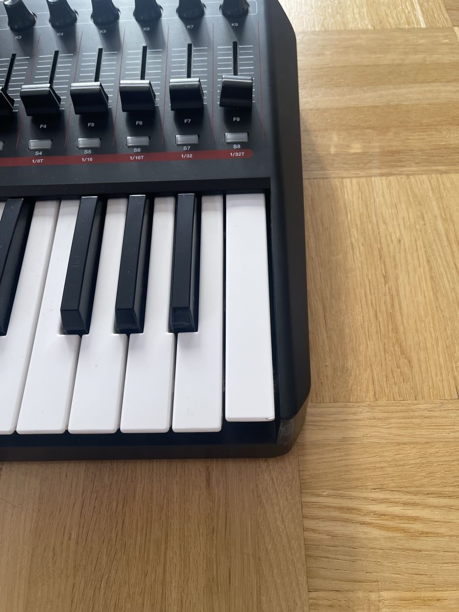 Akai Strumenti musicali: Akai Professional MPK 249 – Usato da Grand-Lancy venduto da mor_bhv2 4