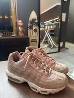Nike Air Max 95 roses, taille 39 - parfaites pour l'été!