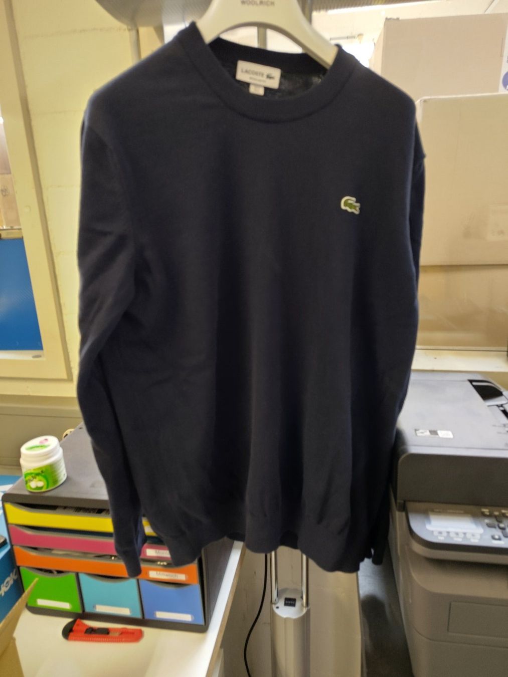 Lacoste Pulls & Sweat-shirts: Lacoste - blauer Pullover Gr. L – Neuf avec emballage d'origine à Dällikon par Retouren_Resale