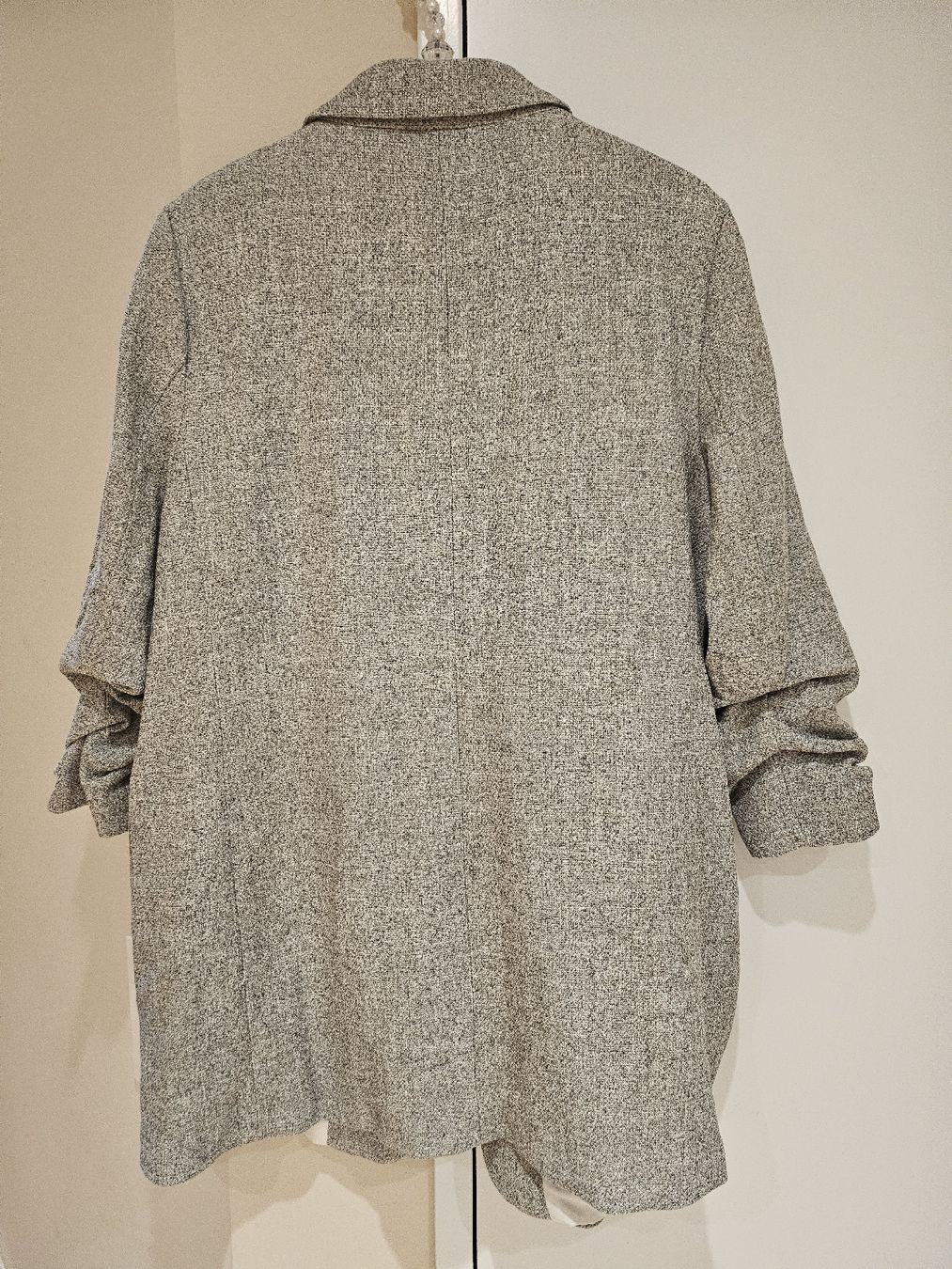 H&M Giacche: Tweed Blazer H&M grau gr.L – Usato da Allschwil venduto da na.wi.90 1