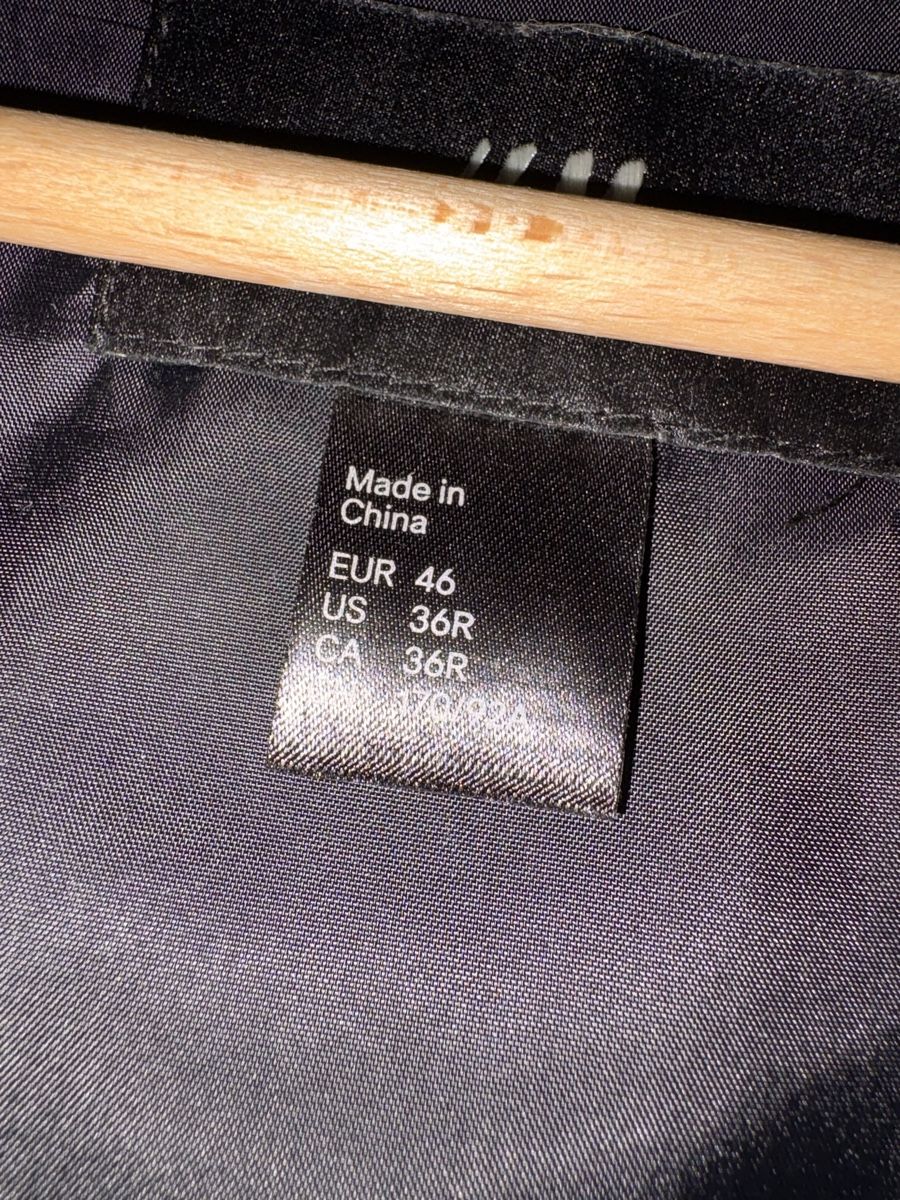 H&M Gilet & Giacche: H&M Herren Weste schwarz – Usato da Luzern venduto da ale_v5qn 1
