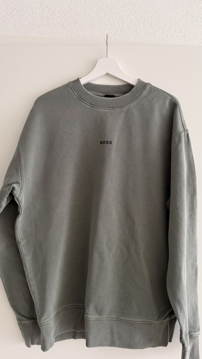 Hugo Boss Pullover & Sweatshirts: BOSS Pullover Rundhalsausschnitt Grau Grösse L – Gebraucht aus Horn von shuyakra