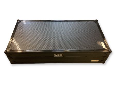 UDG GEAR Ultimate Flight Case Portable Z-Style