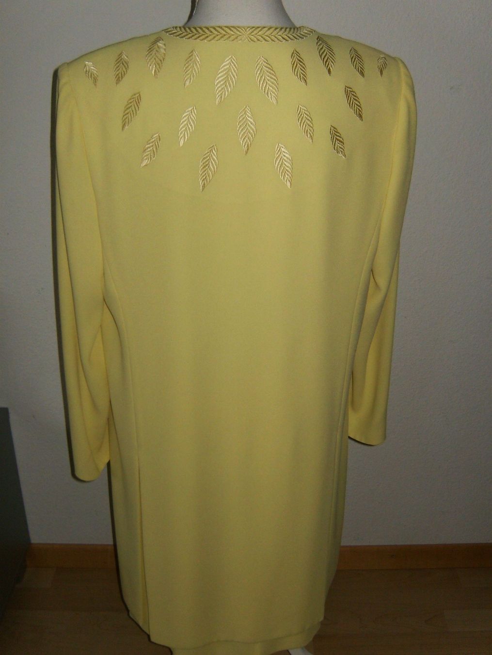 Costumi: Lange Jacke und Jupe, Frank Usher, Grösse 40 – Usato da Buchs ZH venduto da Eshine 2