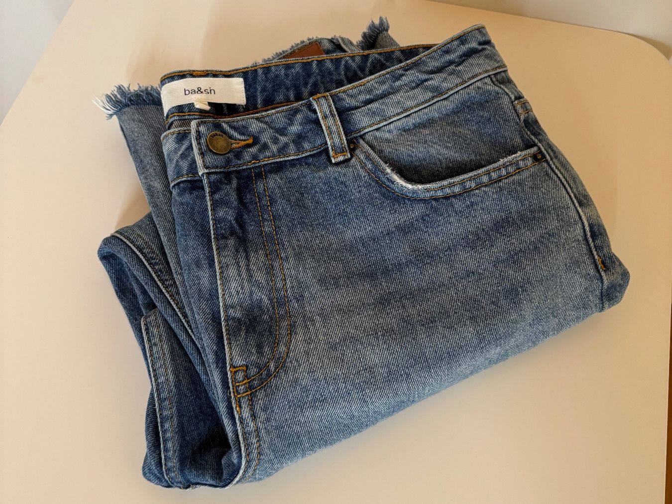 Ba&Sh Jeans: ba&sh Cropped Jeans mit Fransen – Gr. 38 – D'occasion à Vevey par LeDressingChic 2