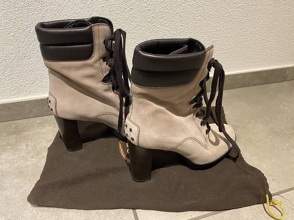 Scarpe da donna: Stivaletti Tod's, Nr.37.5 – Usato da Minusio venduto da may_5qgr 3