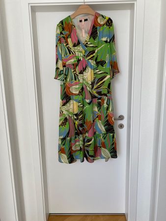 Marc Cain Kleid Gr.5 LP 460.-