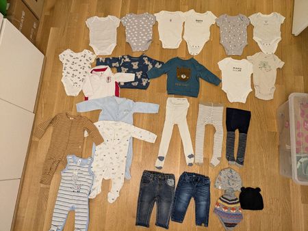 Kinderkleider Paket Grösse 68, neutral/ Junge
