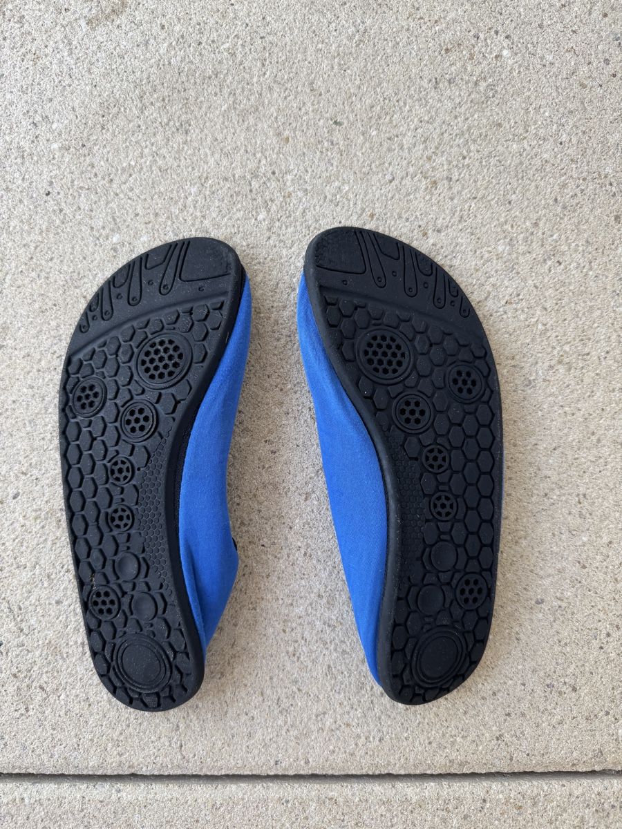 Herrenschuhe: Swimming pool/water slippers – Gebraucht aus Fribourg von BarbaraD 2