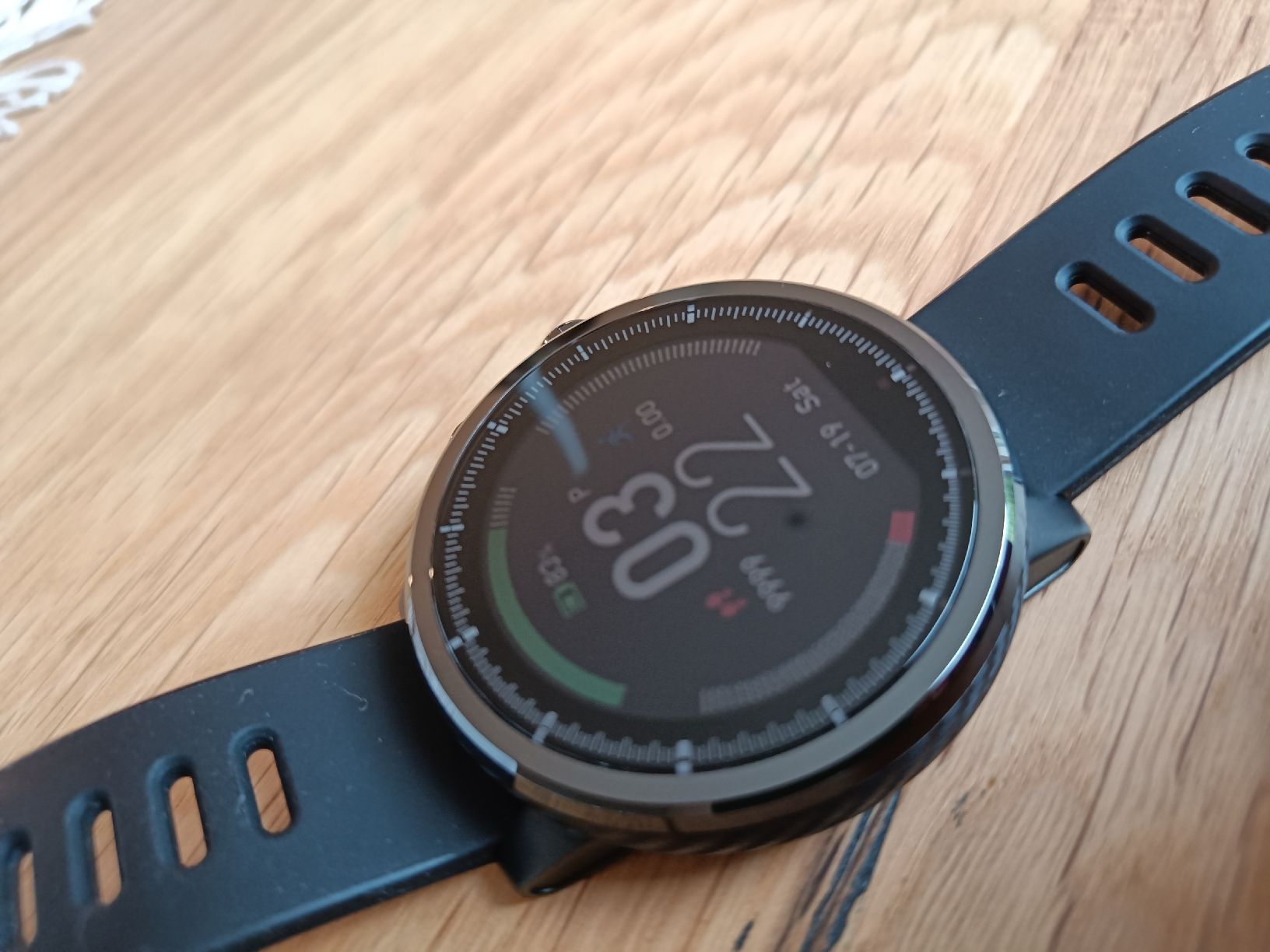 Amazfit Smartwatch: Amazfit Stratos Smartwatch - Black – D'occasion à Luzern par abh_9htw 3