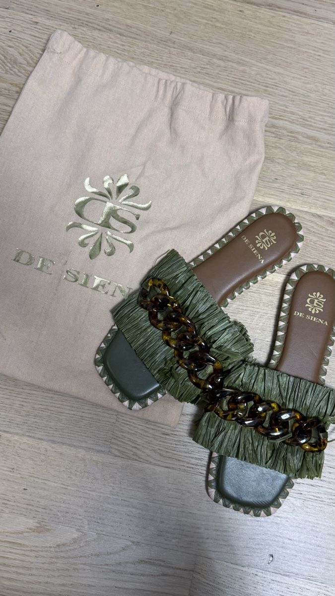 Scarpe da donna: Sabo never worn 37 – Usato da Cham venduto da Ezhdoll