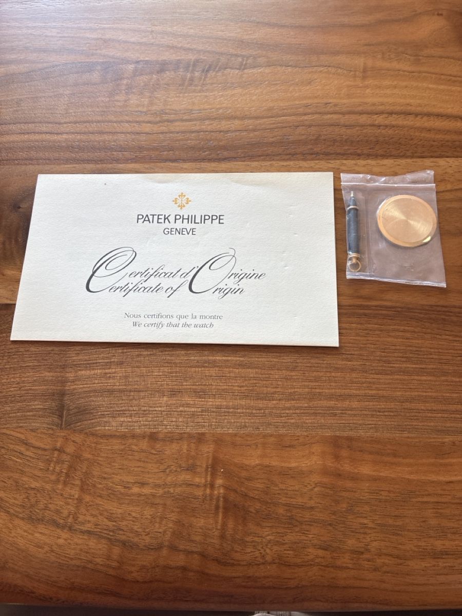 Patek Philippe Montres: Patek Philippe Perpetual Calendar – D'occasion à Pfäffikon SZ par StanleyCup 5