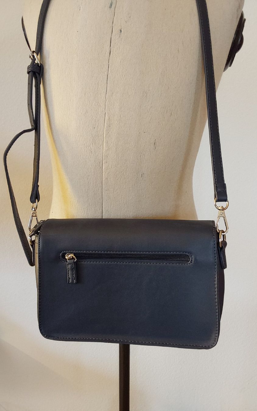 David Jones Borse da donna: Tasche dunkelblau Kunstleder David Jones – Usato da Köniz venduto da scopello12 2