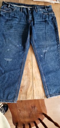 Neue Jeans, nie getragen