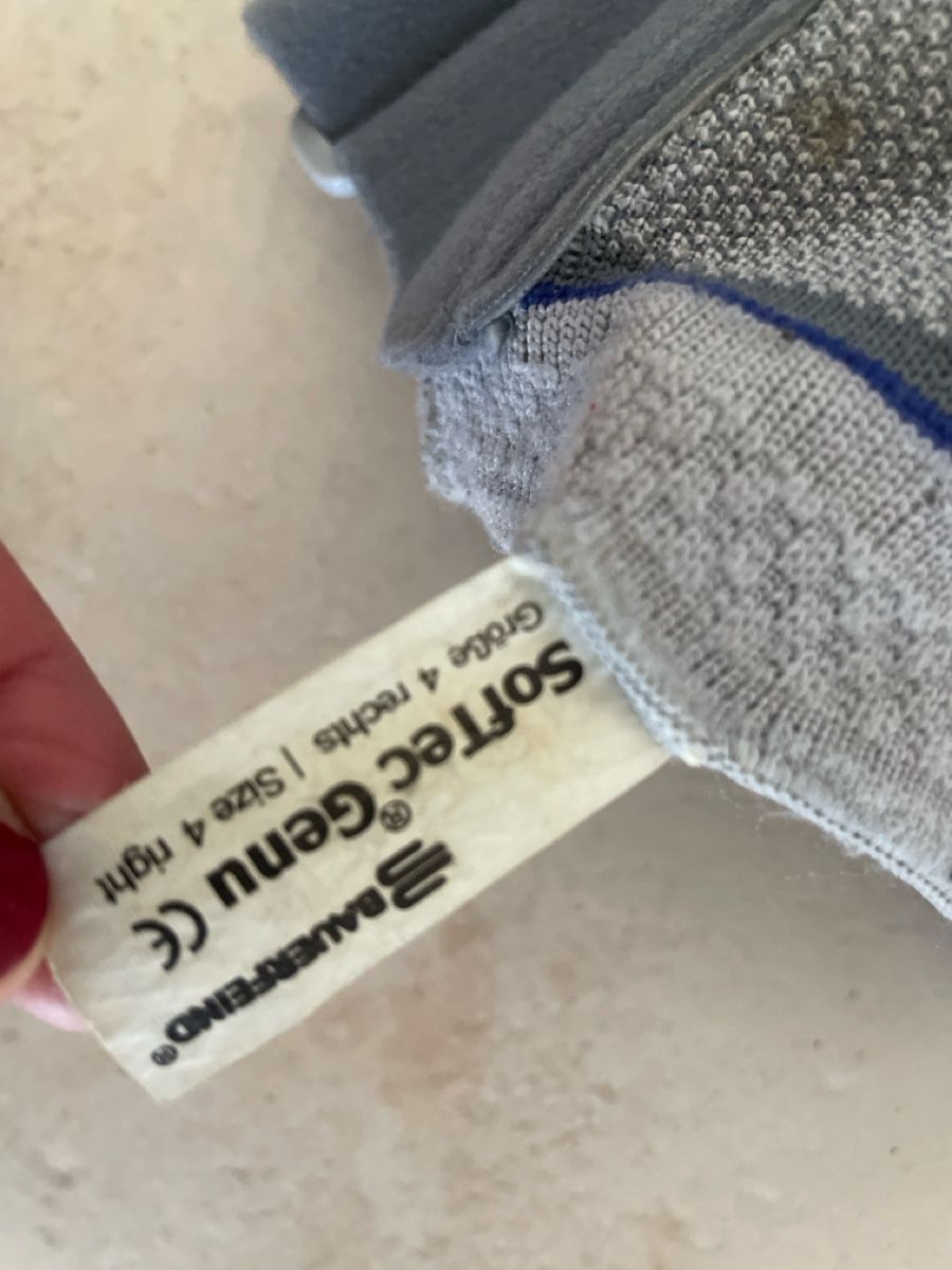 Genutrain Attrezzature mediche: Bauerfeind Softec Genu Knie Bandage Grösse 4 rechts – Usato da Obergerlafingen venduto da cabo4 3