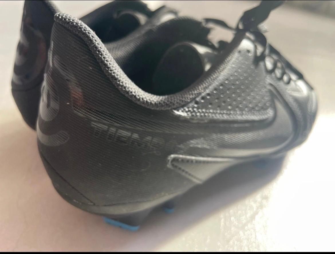 Nike Herrenschuhe: Fussballschuhe – Gebraucht aus Sargans von mar_5m9d 3