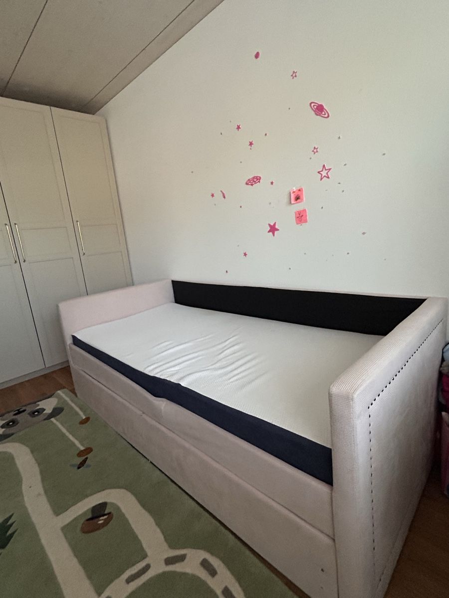 Letti: Beliani Daybed extendable mattress light pink condition used – Usato da Unterägeri venduto da Ekomaki