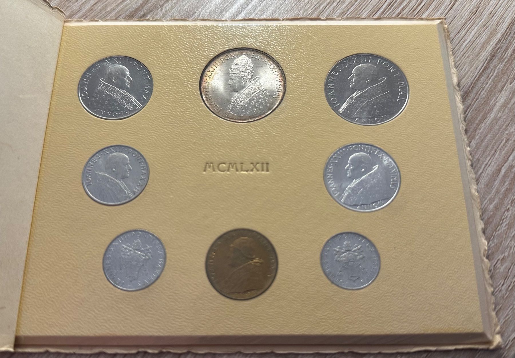 Tutti le monete: SET LIRE FDC VATIKANSTADT 1962 – Nuovo (secondo la descrizione) da Watt venduto da phila13 1